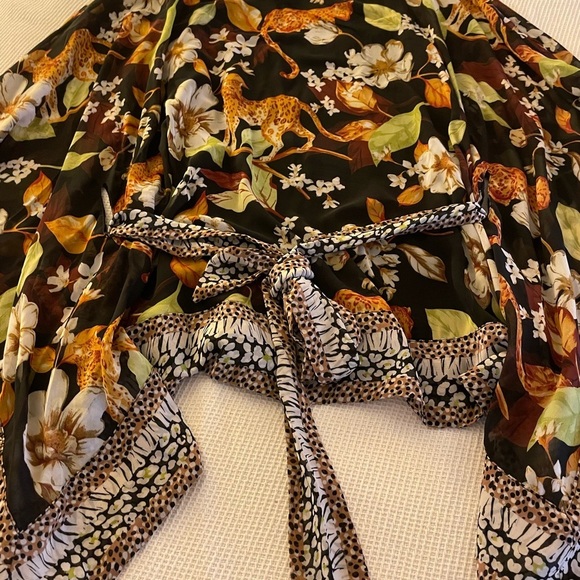 JM Collection Leopard Print Top - Picture 6 of 8
